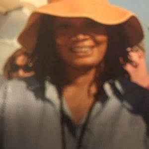 Meet your Posher, Gigi